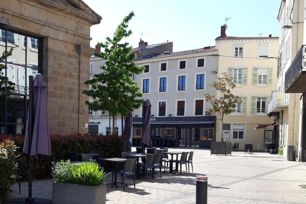 Appartement Hyper-Centre Issoire Bagian luar foto