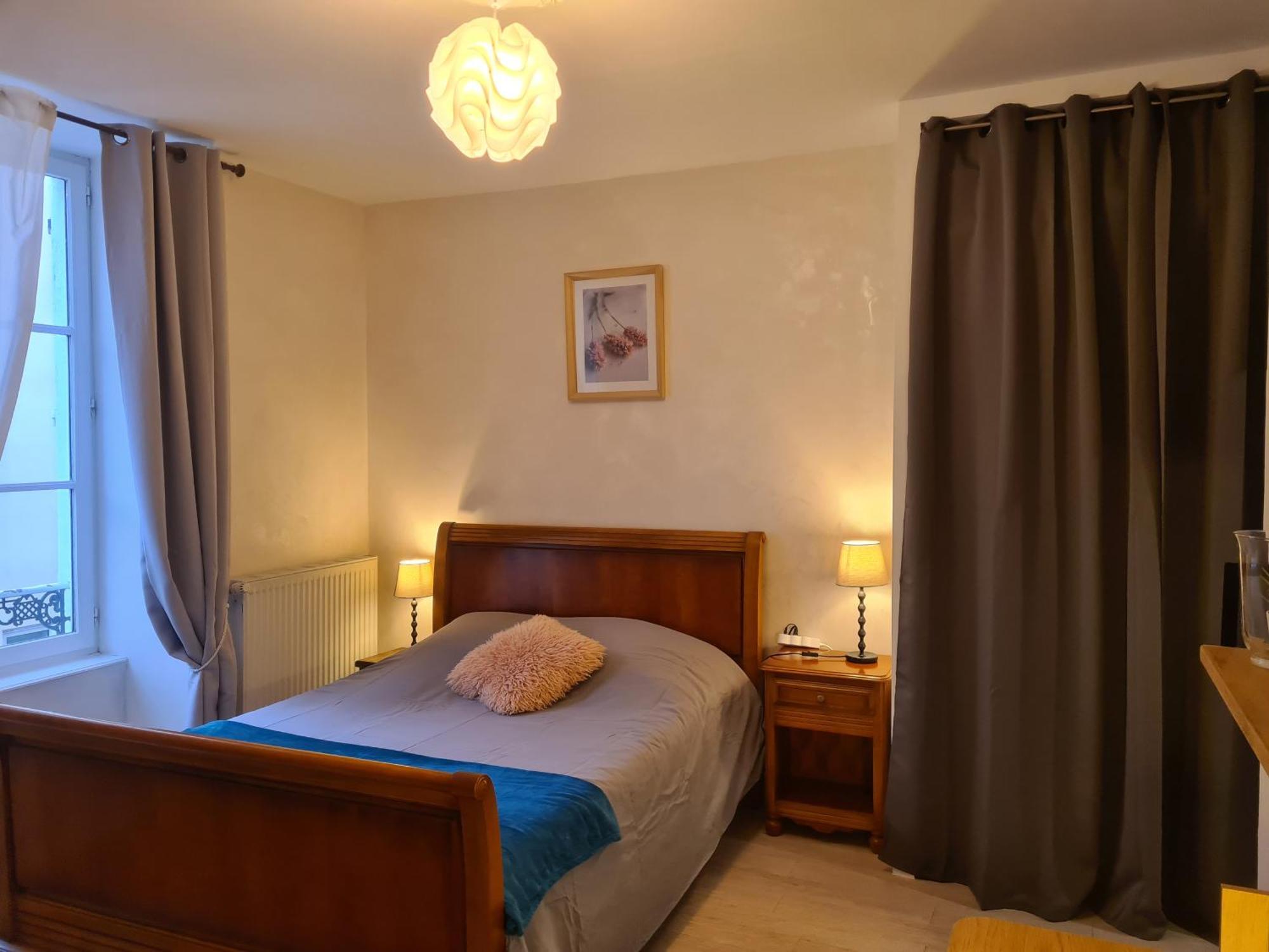 Appartement Hyper-Centre Issoire Bagian luar foto